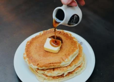 4 iemesli, kāpēc no rīta gribas kaut ko saldu