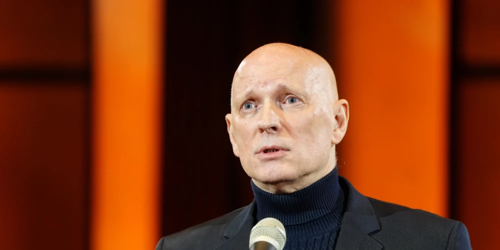  Režisors nav saņēmis nepieciešamo atbalstu.