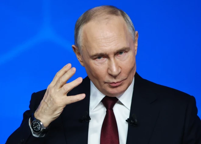 Во время "прямой линии" Путин ответил на вопросы россиян о войне, экономике, репрессиях и "традиционных ценностях"