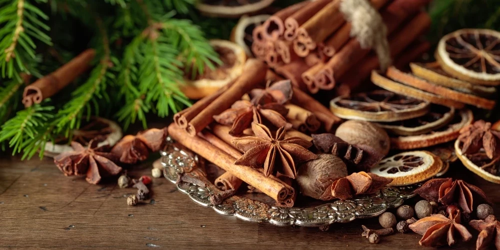 Исследования свидетельствуют, что гвоздика может помочь стабилизировать уровень сахара в крови и улучшить чувствительность к инсулину. 