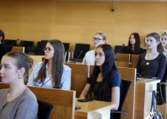 Каждый седьмой - без аттестата: кто в Латвии так и остался на уровне основной школы