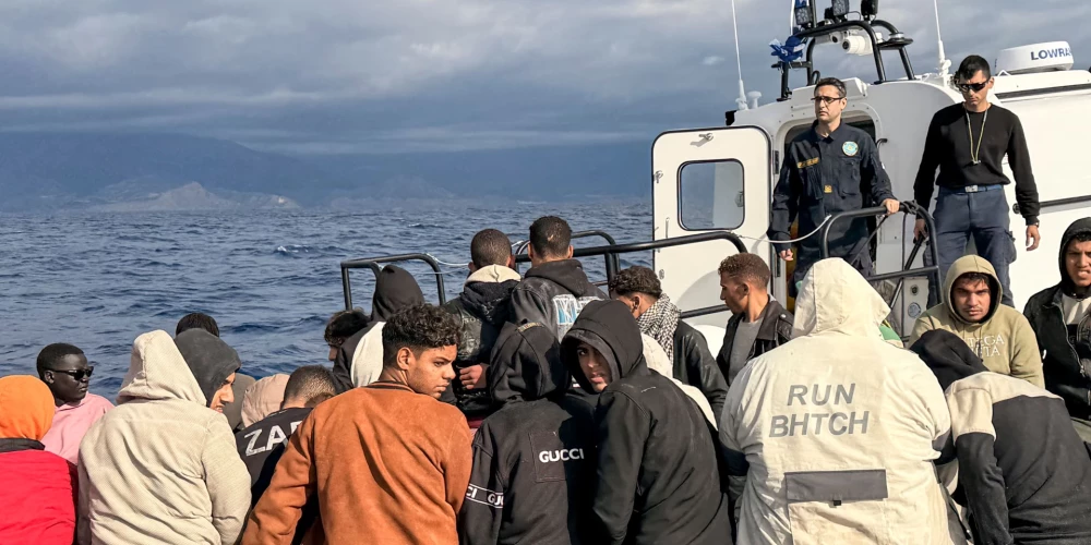 Migranti joprojām turpina plūst uz Eiropu.