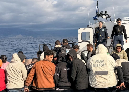 Migranti joprojām turpina plūst uz Eiropu.