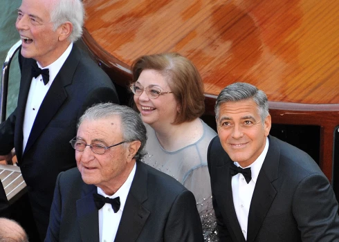  Holivudas aktiera Džordža Klūnija māsa Adēlija devusies mūžībā pēc smagas cīņas ar vēzi.