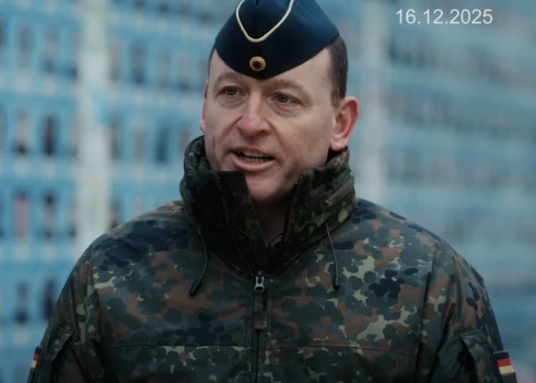 Vācijas jaunais militārās palīdzības koordinators Ukrainai Joahims Kaške norāda, ka Krievija pastiprina uzbrukumus Ukrainai, cenšoties izkārtot sev labāku pozīciju iespējamās miera sarunās.