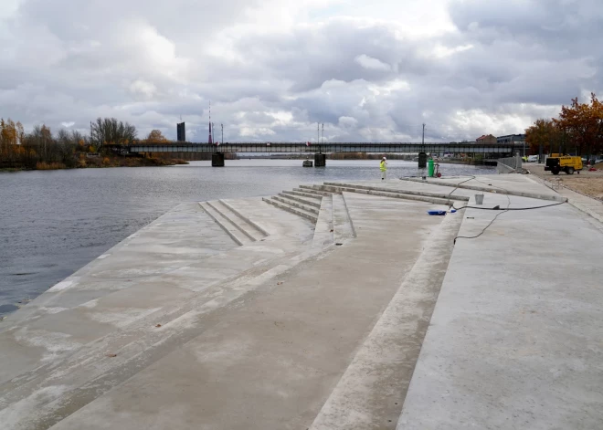 Jau drīzumā iedzīvotāji varēs pastaigāties pa Mūkusalas ielas krasta promenādi
