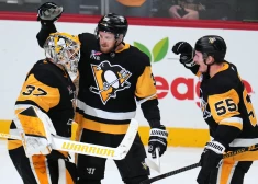Šilovs sekmē "Penguins" uzvaru, savukārt Krosbijs kļūst par "Penguins" rezultatīvāko spēlētāju