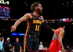 Aizsardzība otrajā plānā. "Hawks" bez Porziņģa 300 punktu spēlē zaudē Čikāgas "Bulls"