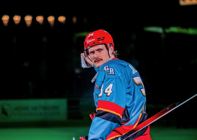 Eduardam Tralmakam divu punktu spēle un otrās zvaigznes gods, Ērikam Mateiko piespēle AHL