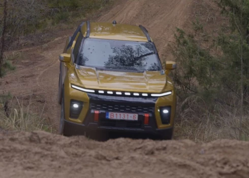 KGM Musso EV ir vairāk nekā piecus metrus garš, pilnībā elektrisks visurgājējs ar 80 kWh bateriju