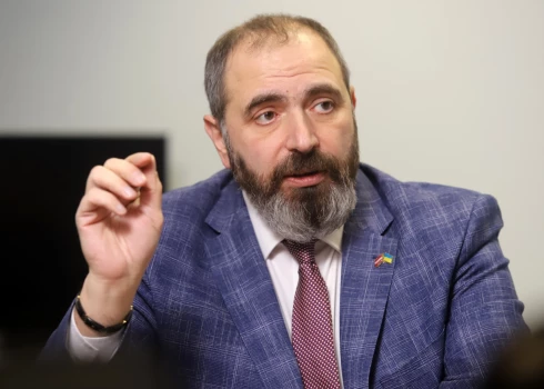 Арис Дзерванс подчеркивает, что сотовое оповещение в настоящее время является лучшим и наиболее эффективным решением для оперативного информирования общества.