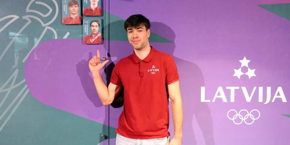 Latvijas Olimpiskajā komitejā svinīgi atklāta Milānas-Kortīnas 2026 Olimpiešu siena, ko rotā deviņu sportistu attēli.