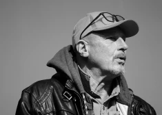 Mūžībā devies fotomākslinieks Valts Kleins