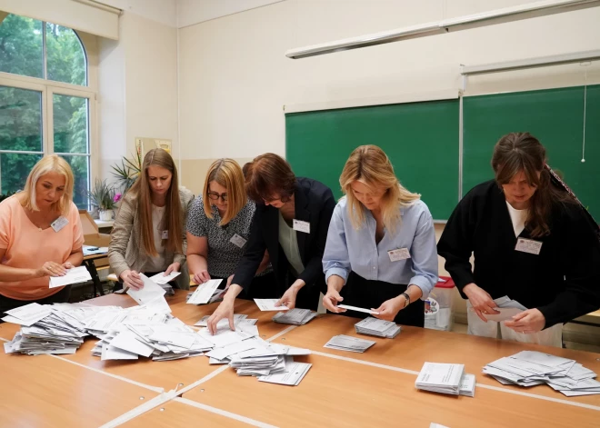 Vēlēšanu iecirkņu darbiniekiem nākamgad maksās vairāk