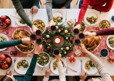 Рождество у латвийцев в этом году преимущественно проходит по одному сценарию