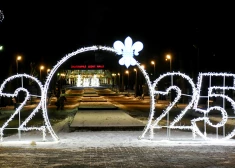 2025. gads Latvijā: starp drošības jautājumiem, vēlēšanu fiasko un budžetu ar deficītu