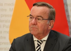 Vācijas aizsardzības ministrs Pistoriuss kliedē ilūzijas par Putina nodomiem