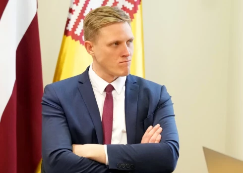 Депутат от Национального объединения Янис Домбрава.