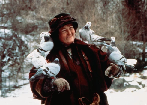 Slavenā Baložu dāma no "Viens pats mājās 2".