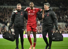 Par Anglijas premjerlīgas rekordsummu nopirktā "Liverpool" zvaigzne Īsaks lauzis potīti, ko nācies operēt