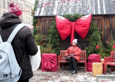 Желающих много, мест мало: торговцев на Домскую площадь отбирают по конкурсу - сколько это стоит?