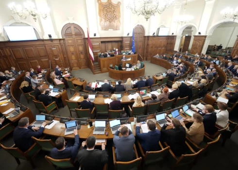 Saeimas deputāti oktobrī kompensācijās kopumā saņēmuši 25 275 eiro. 