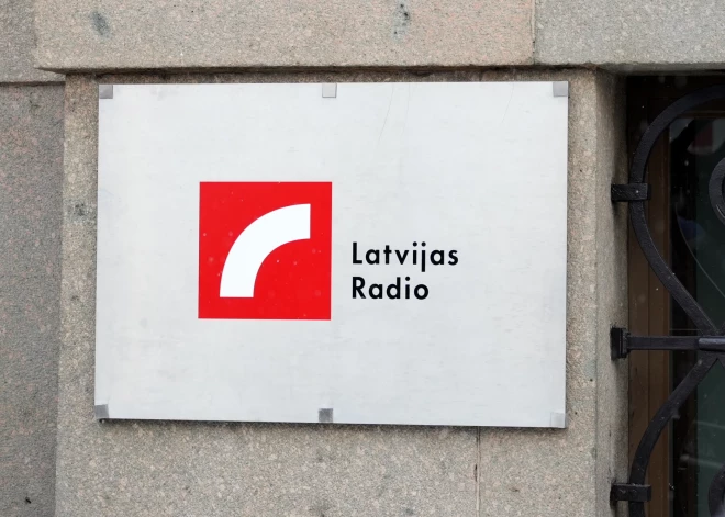 Миссия (не)выполнима? В Латвии начат сбор подписей за восстановление FM-вещания на русском языке