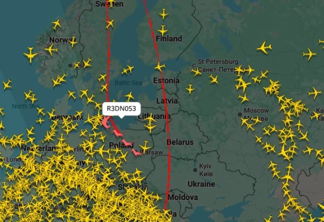 Санта пролетел и над Латвией - значит, с подарками для детей все в порядке!