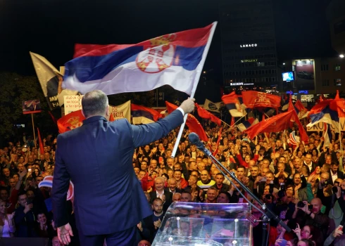 23. novembrī notikušajās Bosnijas Serbu Republikas prezidenta pirmstermiņa vēlēšanās uzvarēja līdzšinējā prezidenta Milorada Dodika.