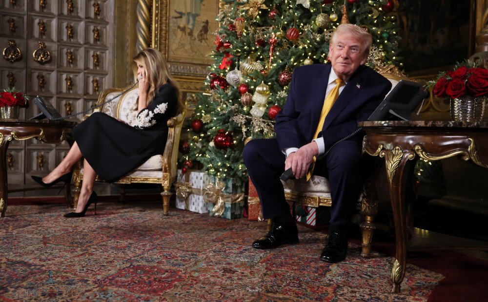 Donalda un Melānijas Trampu Ziemassvētku foto izpelnās skarbu kritiku
