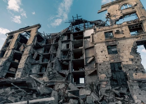 Захват чужих территорий РФ ведет путем их полного разрушения.