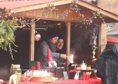 FOTO un VIDEO: Ziemassvētkos liela rosība pie Rīgas Lutera baznīcas