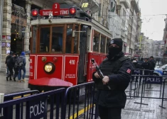 Novērš asiņainus teroraktus: Stambulā aizturētas 115 personas par uzbrukumu plānošanu svētku laikā