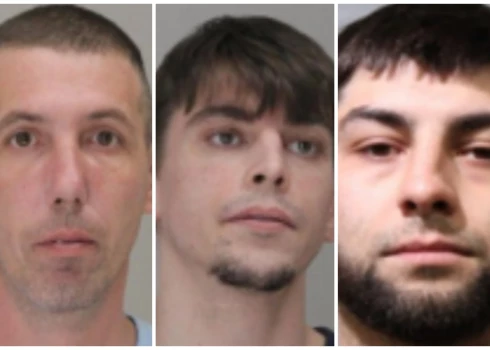 Trīs vīrieši no Latvijas, kuri tiek apsūdzēti dalībā plašā un tehnoloģiski sarežģītā noziedzīgā grupējumā.