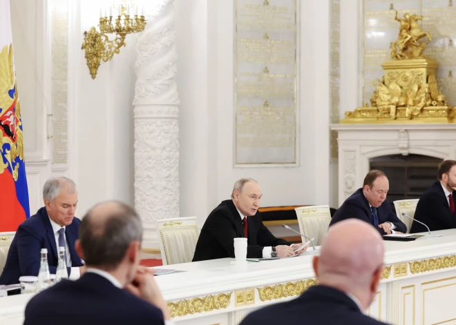 Putins nonācis strupceļā: analītiķi atklāj, kāpēc Kremlim nāksies atteikties no ultimātiem 