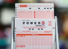 Otrais lielākais laimests ASV vēsturē: “Powerball” izlozē laimē 1,8 miljardus dolāru