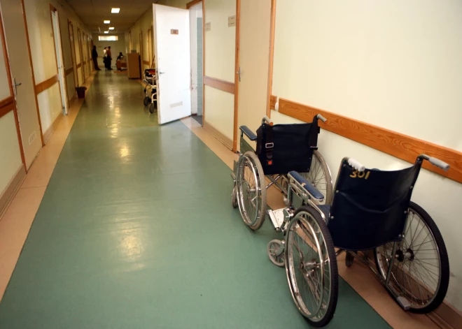 В Бауской больнице после смерти двух пациентов проверят действия врача 