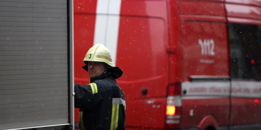 Rēzeknes novadā dzīvojamās mājas ugunsgrēkā bojā gājuši divi cilvēki. 