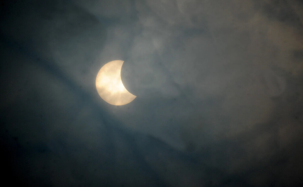 Nākamvasar Latvijā būs redzami labi pamanāmi Saules un Mēness aptumsumi