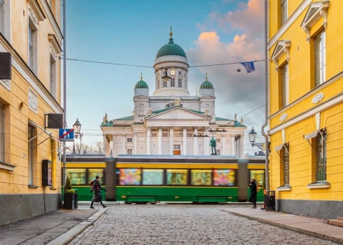 Европа все жестче и жестче относится к мигрантам и прочим понаехавшим.