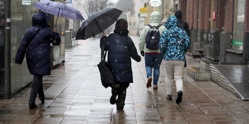 Sestdien dienas pirmajā pusē gaidāmi nelieli nokrišņi. 