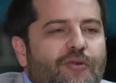 Erdens Timurs (ekrānuzņēmums no "X")