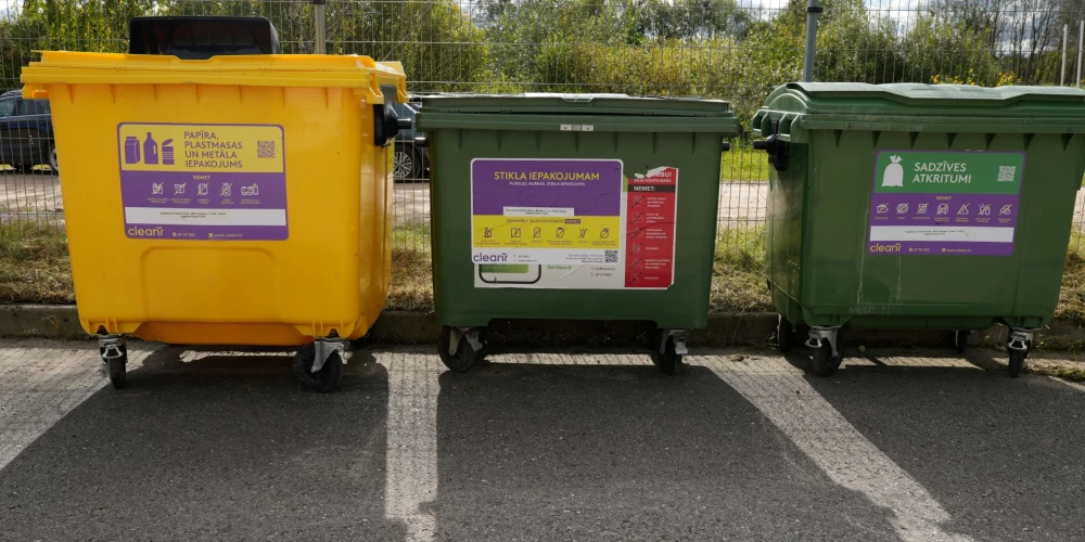 Atkritumu tvertnes dažādiem sadzīves atkritumu veidiem