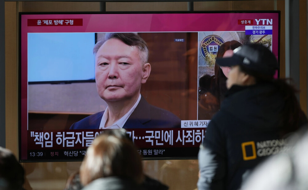 Dienvidkorejas eksprezidentam Junam Sukjolam draud desmit gadu ieslodzījums par nelikumīgu karastāvokļa izsludināšanu. Citā apsūdzības punktā draud pat nāvessods