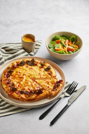 Proteīna sacepums ar salātiem