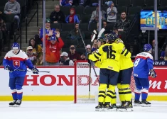 Zviedrijas juniori nolauž sīkstos slovākus; čempionātu ar uzvaru iesāk arī Somija