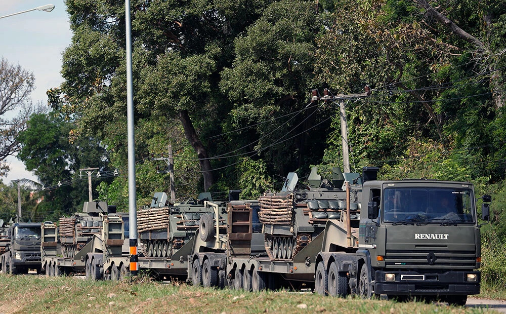 Pēc trīs dienu ilgām sarunām Taizeme un Kambodža vienojas par uguns pārtraukšanu