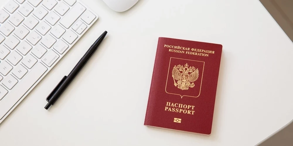 Россияне одновременно хотят и воевать с Европой и жить в ней.