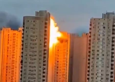 Dažas stundas pēc Trampa izteikumiem, ka Zelenskim "nekā nav", okupanti veikuši masīvu triecienu pa Kijivu