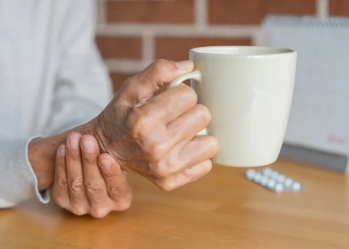 Руки дрожат не всегда одинаково...